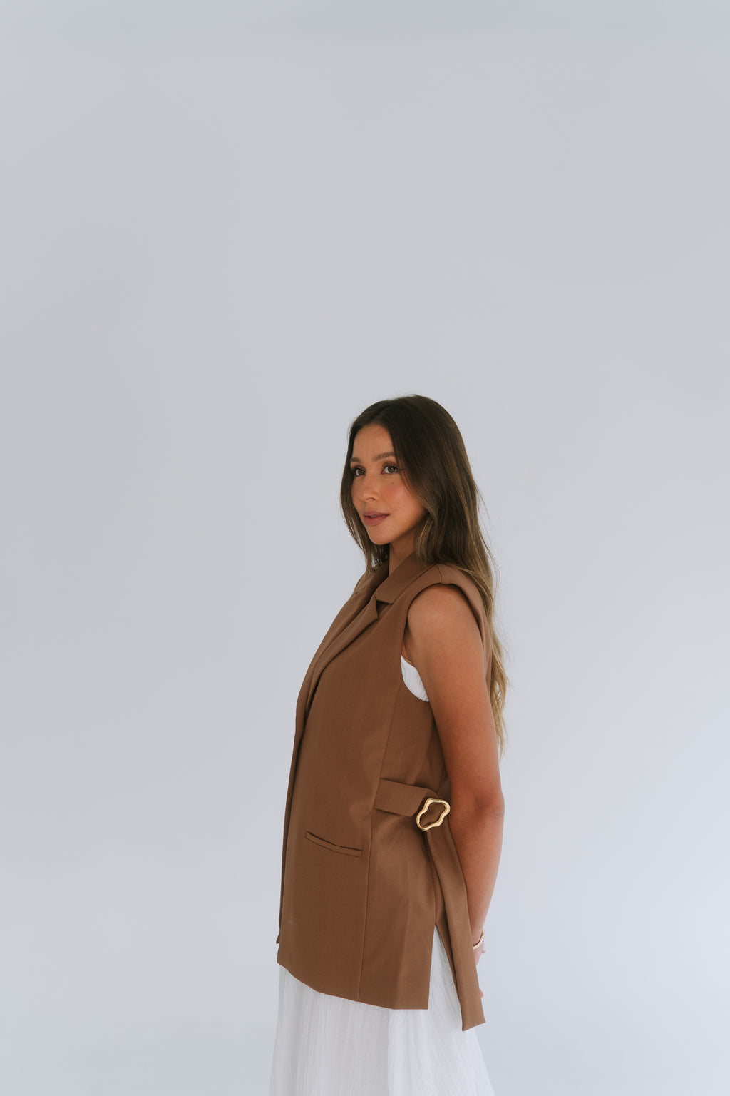 Amy Vest with adjustable straps - Brown - Limited Edition