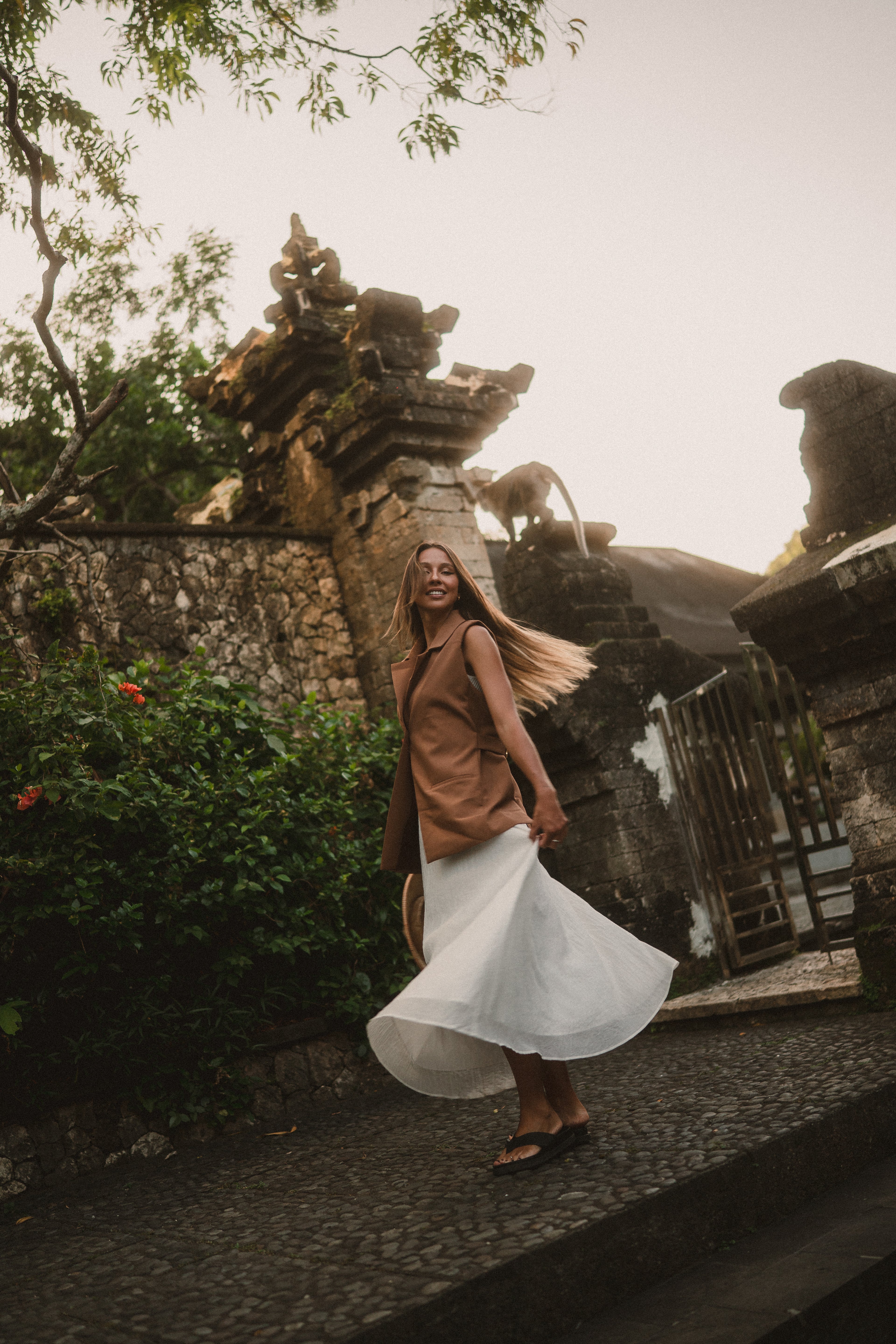 Julie Crinkle Texture Skirt -White - Limited Edition